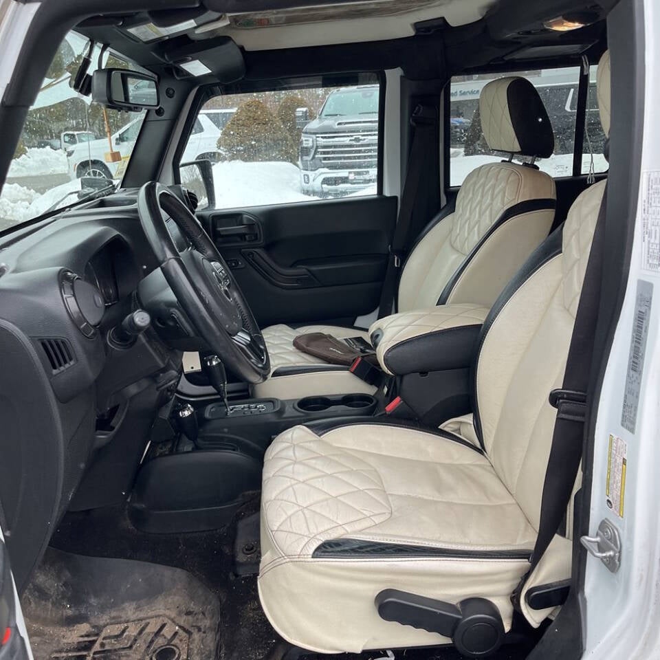 2017 Jeep Wrangler Unlimited Smoky Mountain 4x4 4dr SUV