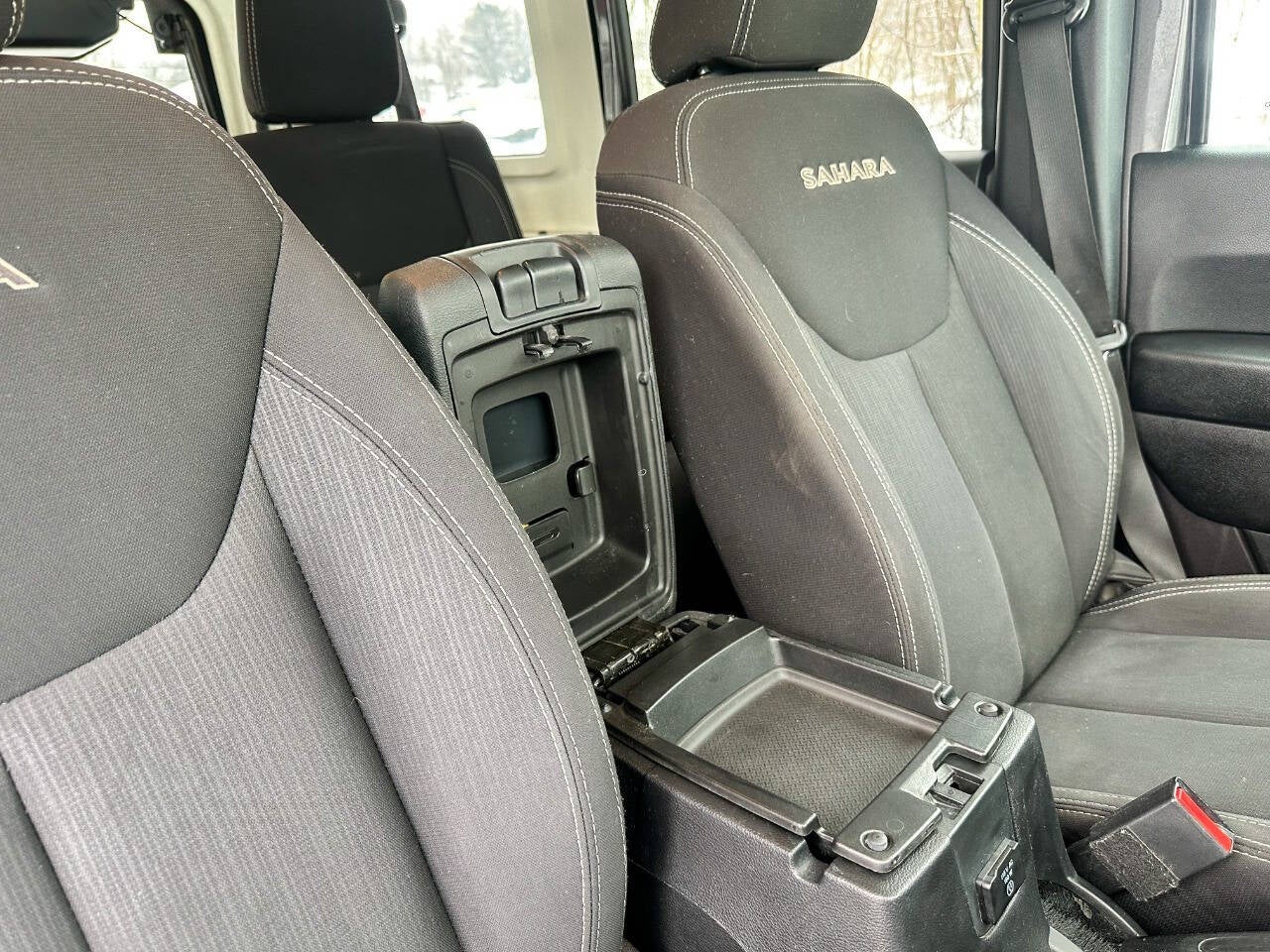 2016 Jeep Wrangler Unlimited Sahara 4x4 4dr SUV