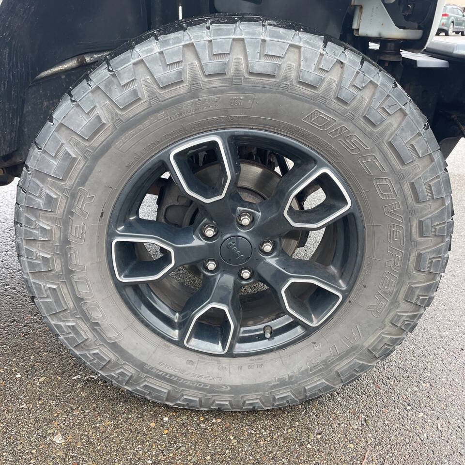 2017 Jeep Wrangler Unlimited Smoky Mountain 4x4 4dr SUV