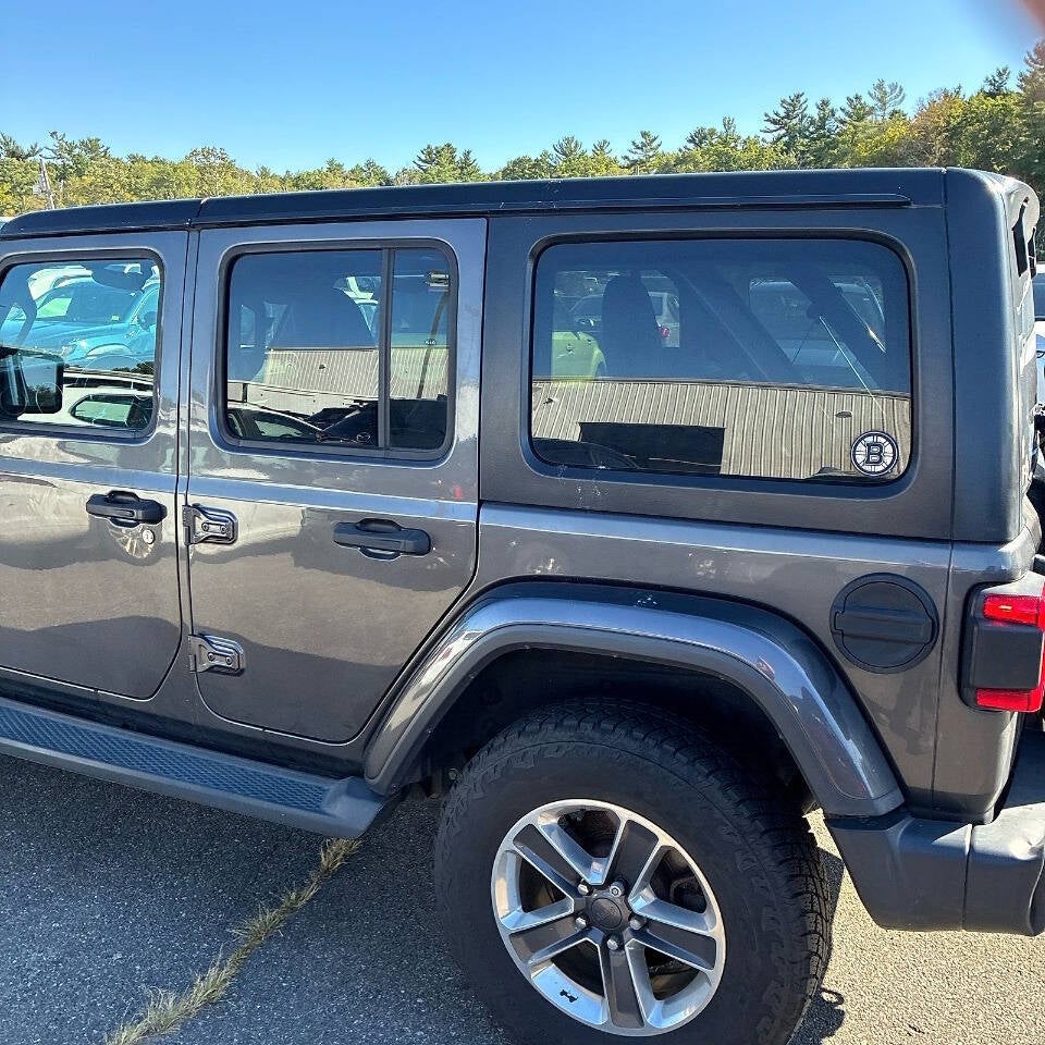 2018 Jeep Wrangler Unlimited Sahara 4x4 4dr SUV (midyear release)
