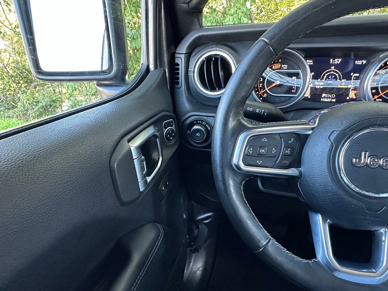 2018 Jeep Wrangler Unlimited Sahara 4x4 4dr SUV (midyear release)