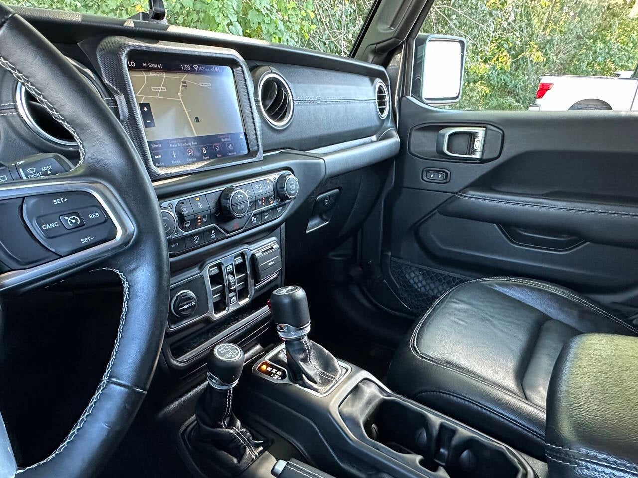 2018 Jeep Wrangler Unlimited Sahara 4x4 4dr SUV (midyear release)
