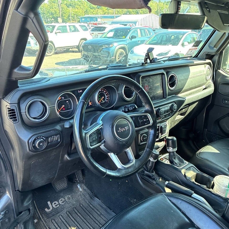 2018 Jeep Wrangler Unlimited Sahara 4x4 4dr SUV (midyear release)