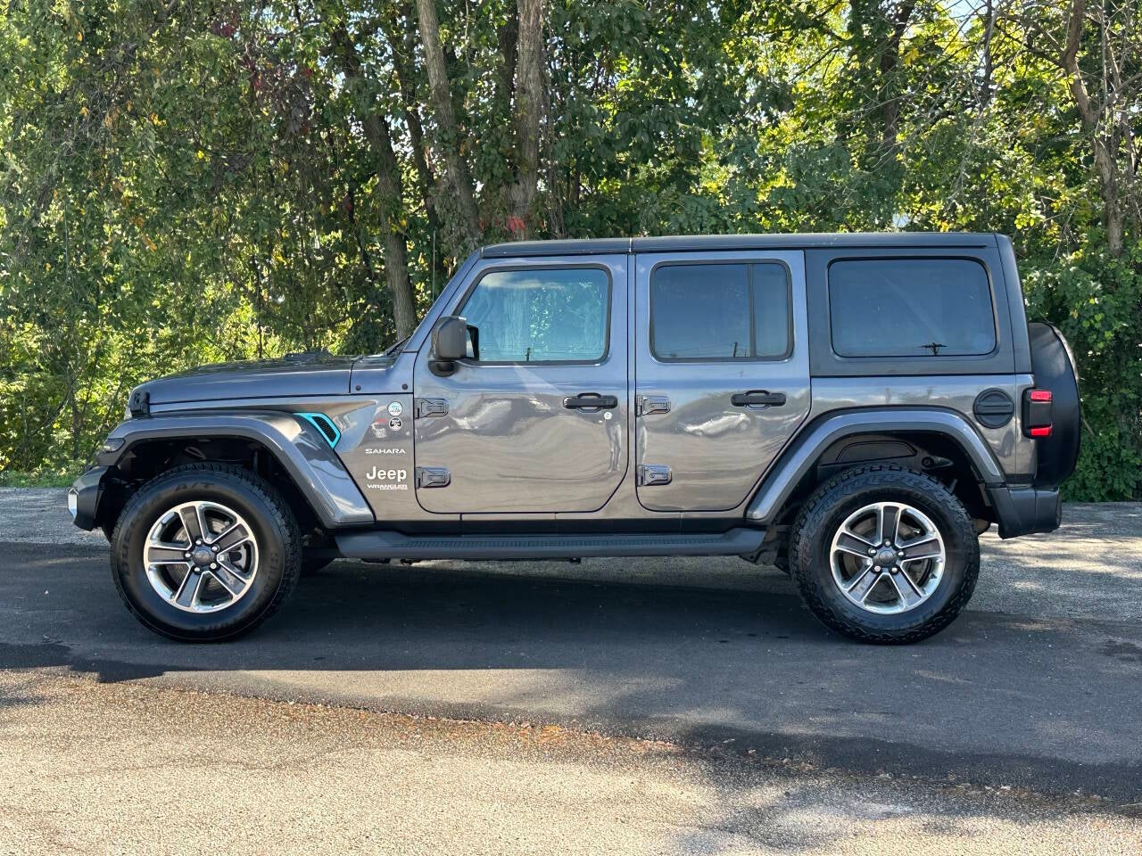 2018 Jeep Wrangler Unlimited Sahara 4x4 4dr SUV (midyear release)