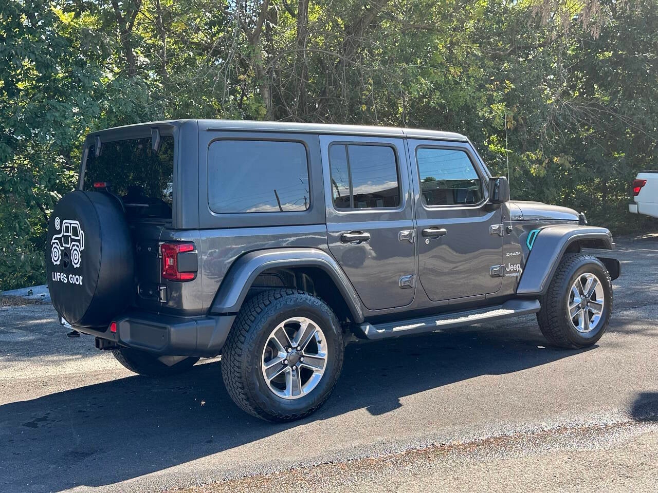 2018 Jeep Wrangler Unlimited Sahara 4x4 4dr SUV (midyear release)