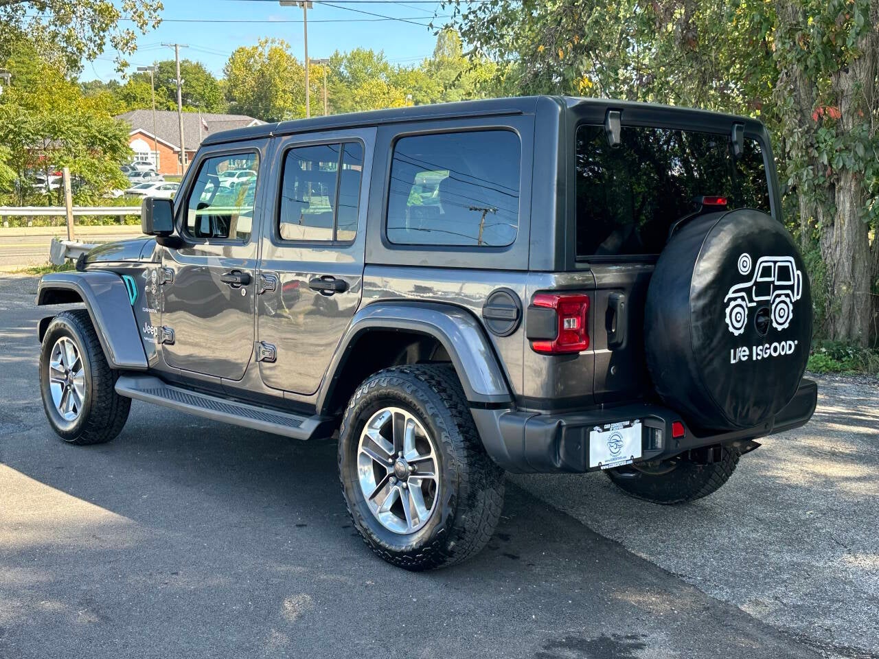 2018 Jeep Wrangler Unlimited Sahara 4x4 4dr SUV (midyear release)