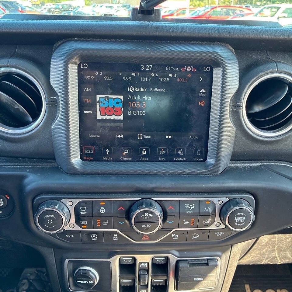 2018 Jeep Wrangler Unlimited Sahara 4x4 4dr SUV (midyear release)