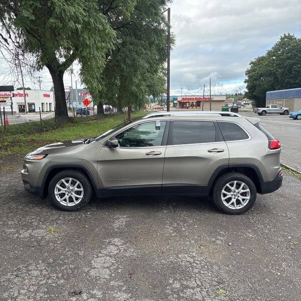 2016 Jeep Cherokee Latitude 4dr SUV
