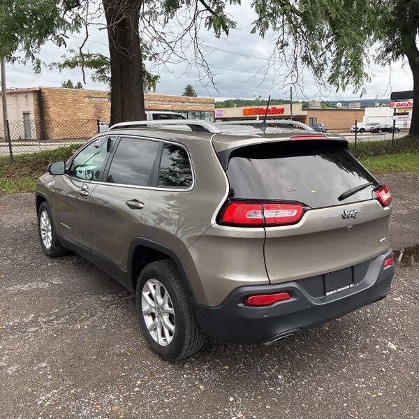 2016 Jeep Cherokee Latitude 4dr SUV