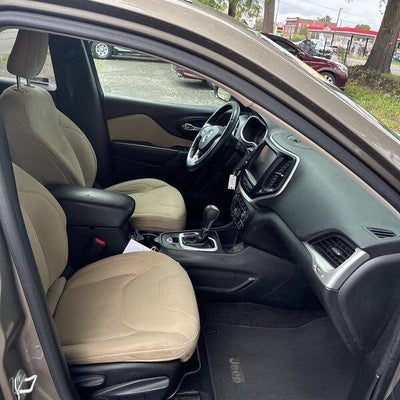 2016 Jeep Cherokee Latitude 4dr SUV