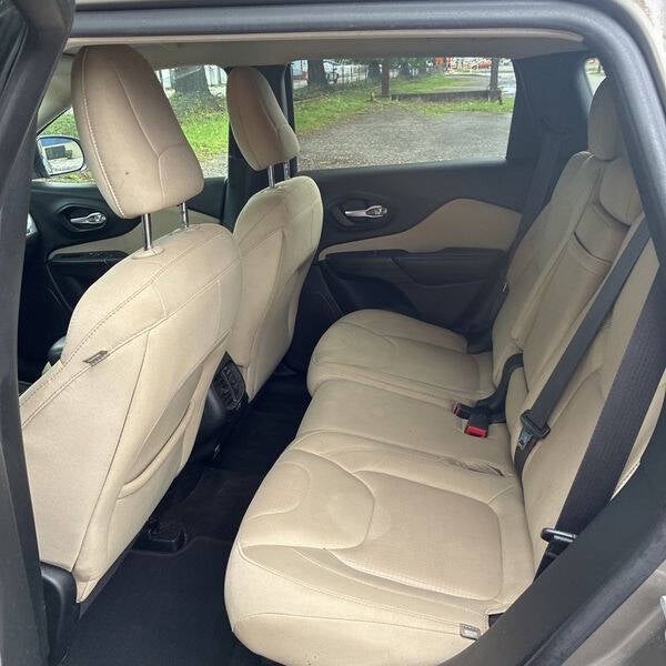 2016 Jeep Cherokee Latitude 4dr SUV