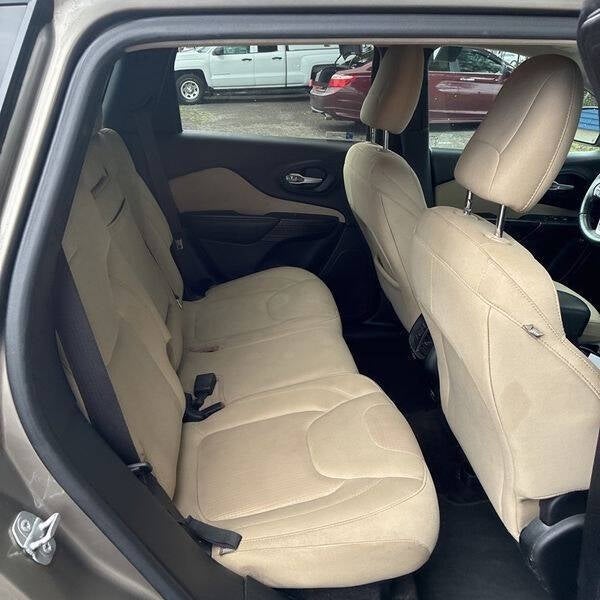 2016 Jeep Cherokee Latitude 4dr SUV