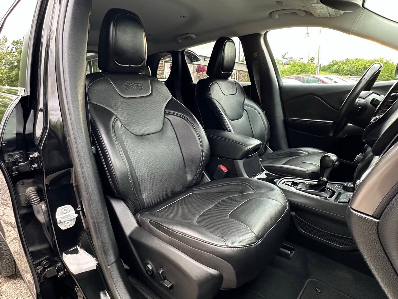 2019 Jeep Cherokee Limited 4x4 4dr SUV