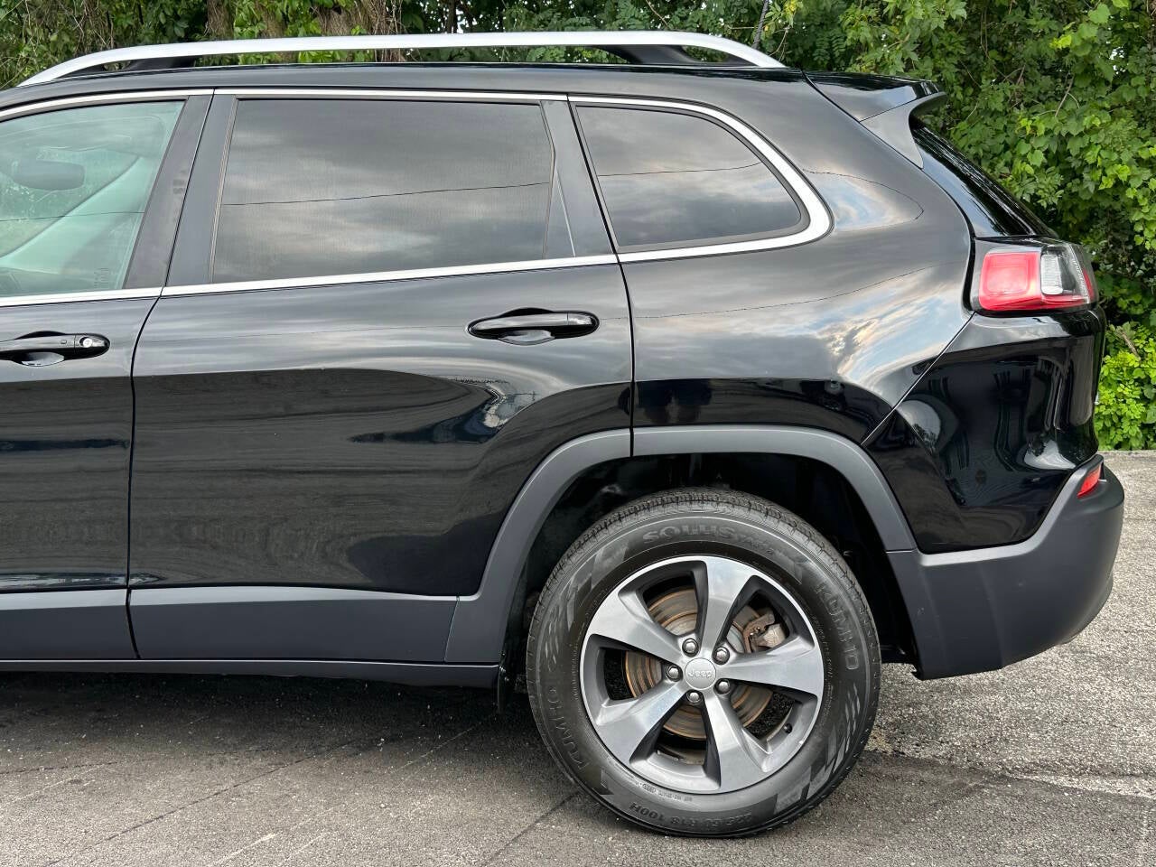 2019 Jeep Cherokee Limited 4x4 4dr SUV
