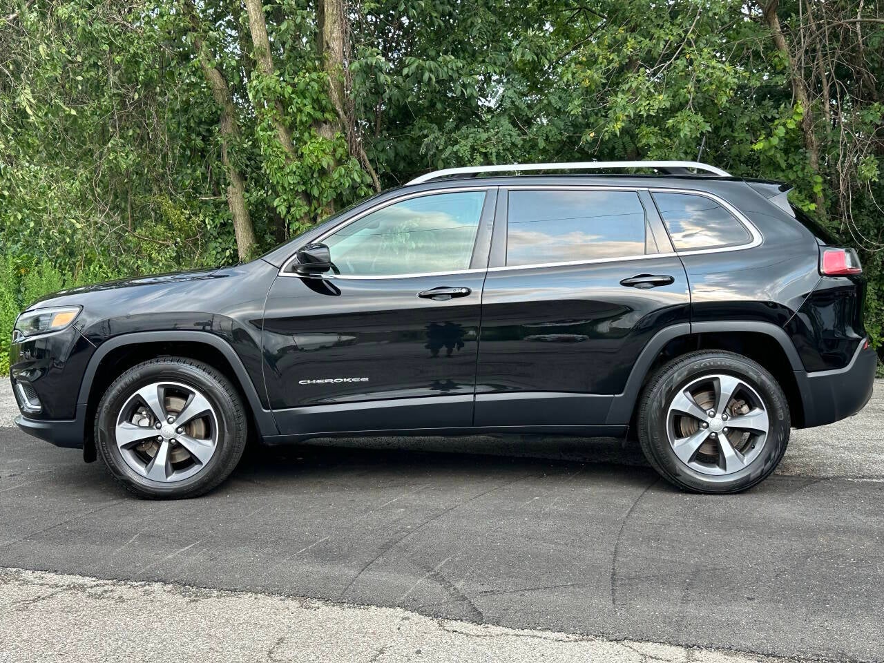 2019 Jeep Cherokee Limited 4x4 4dr SUV