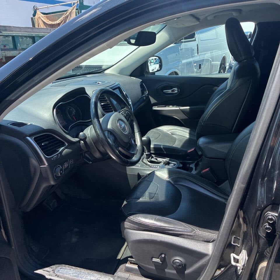 2019 Jeep Cherokee Limited 4x4 4dr SUV