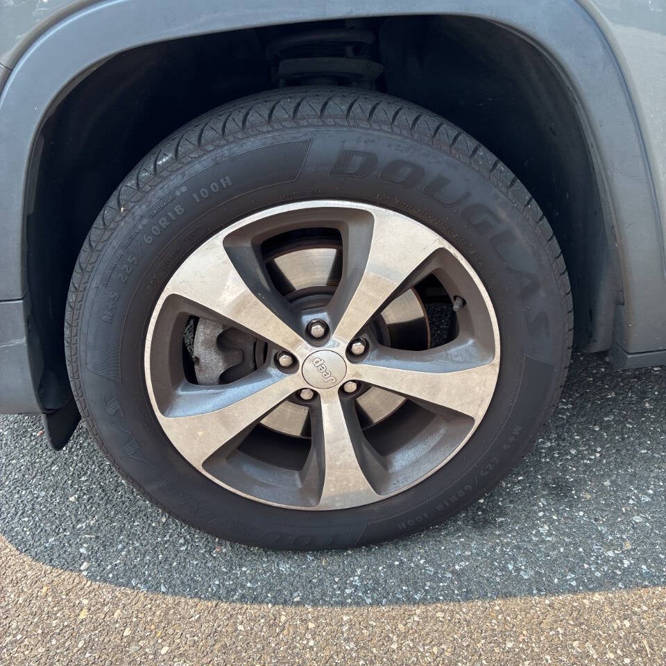 2019 Jeep Cherokee Limited 4x4 4dr SUV