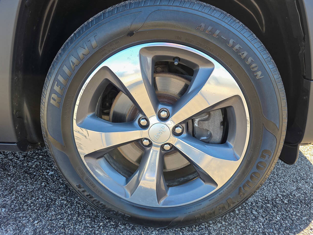 2019 Jeep Cherokee Limited 4x4 4dr SUV