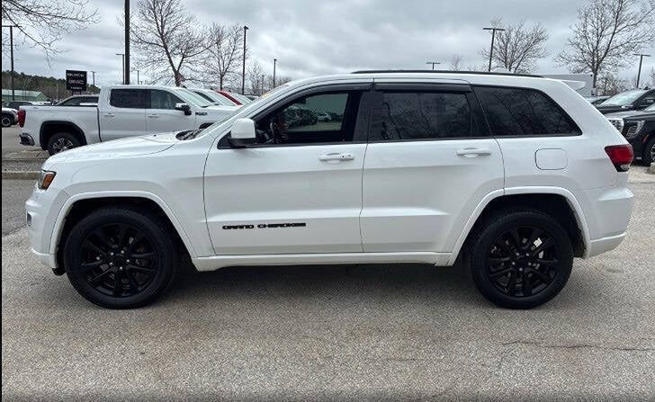 2019 Jeep Grand Cherokee Altitude 4x4 4dr SUV