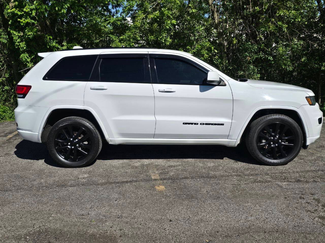 2019 Jeep Grand Cherokee Altitude 4x4 4dr SUV
