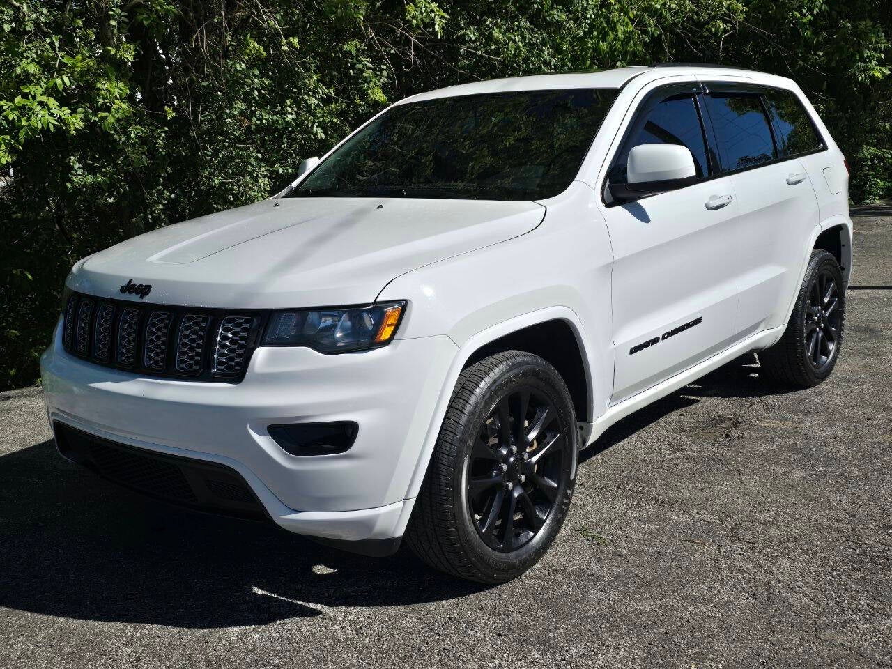 2019 Jeep Grand Cherokee Altitude 4x4 4dr SUV