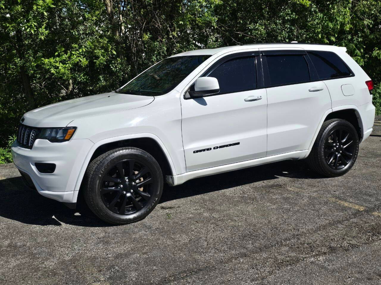 2019 Jeep Grand Cherokee Altitude 4x4 4dr SUV