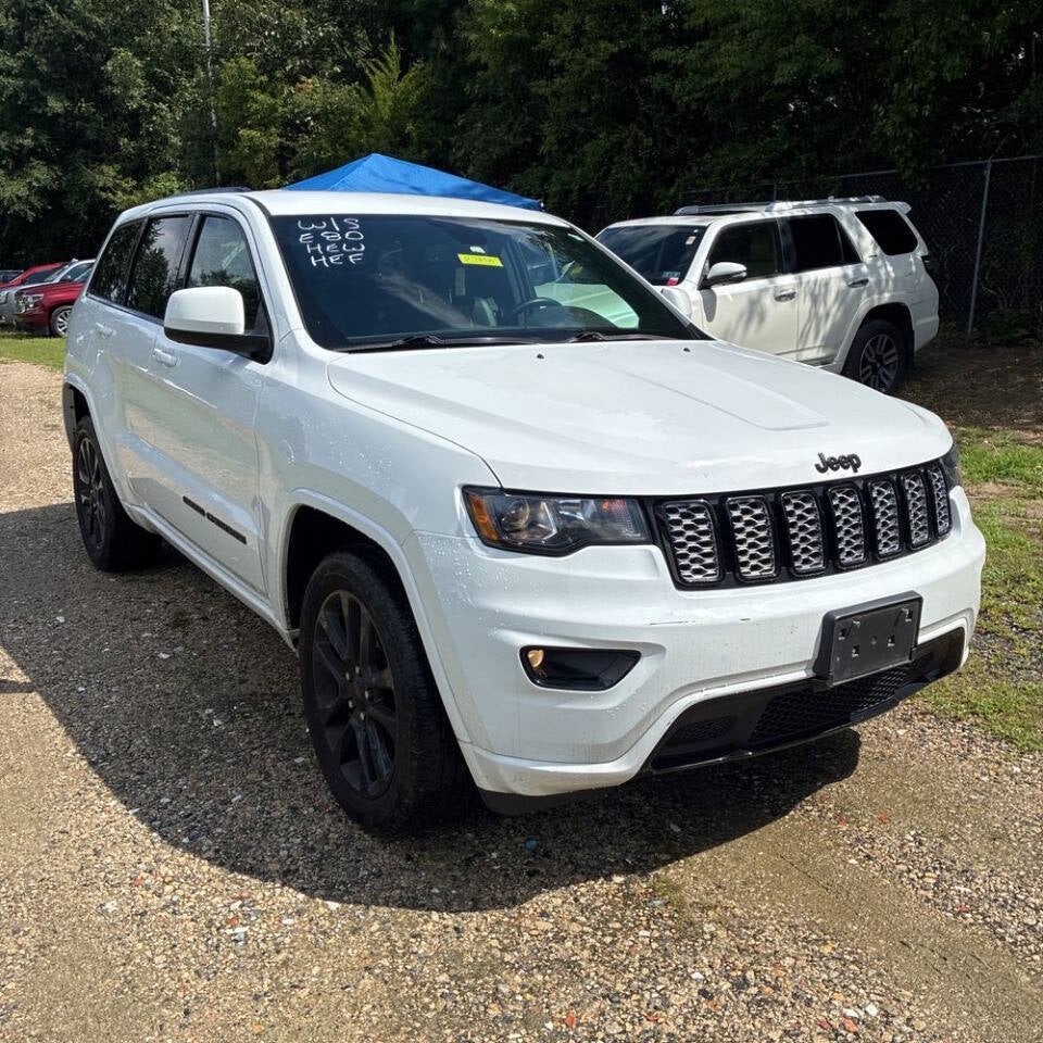2019 Jeep Grand Cherokee Altitude 4x4 4dr SUV