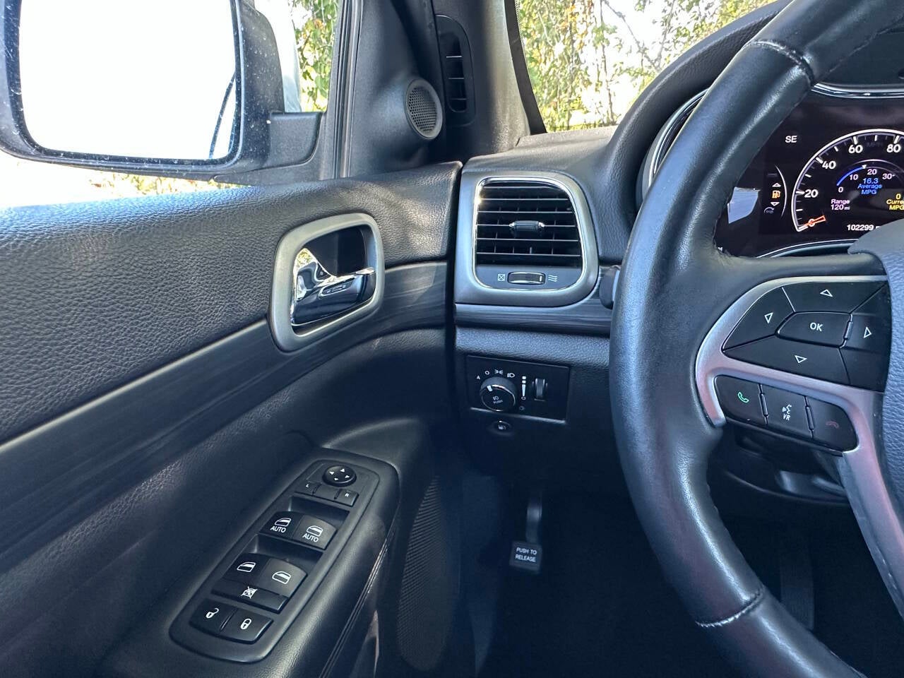 2019 Jeep Grand Cherokee Altitude 4x4 4dr SUV