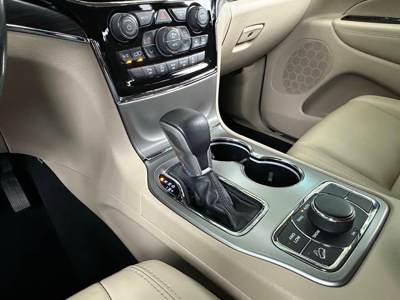 2020 Jeep Grand Cherokee Limited 4x4 4dr SUV