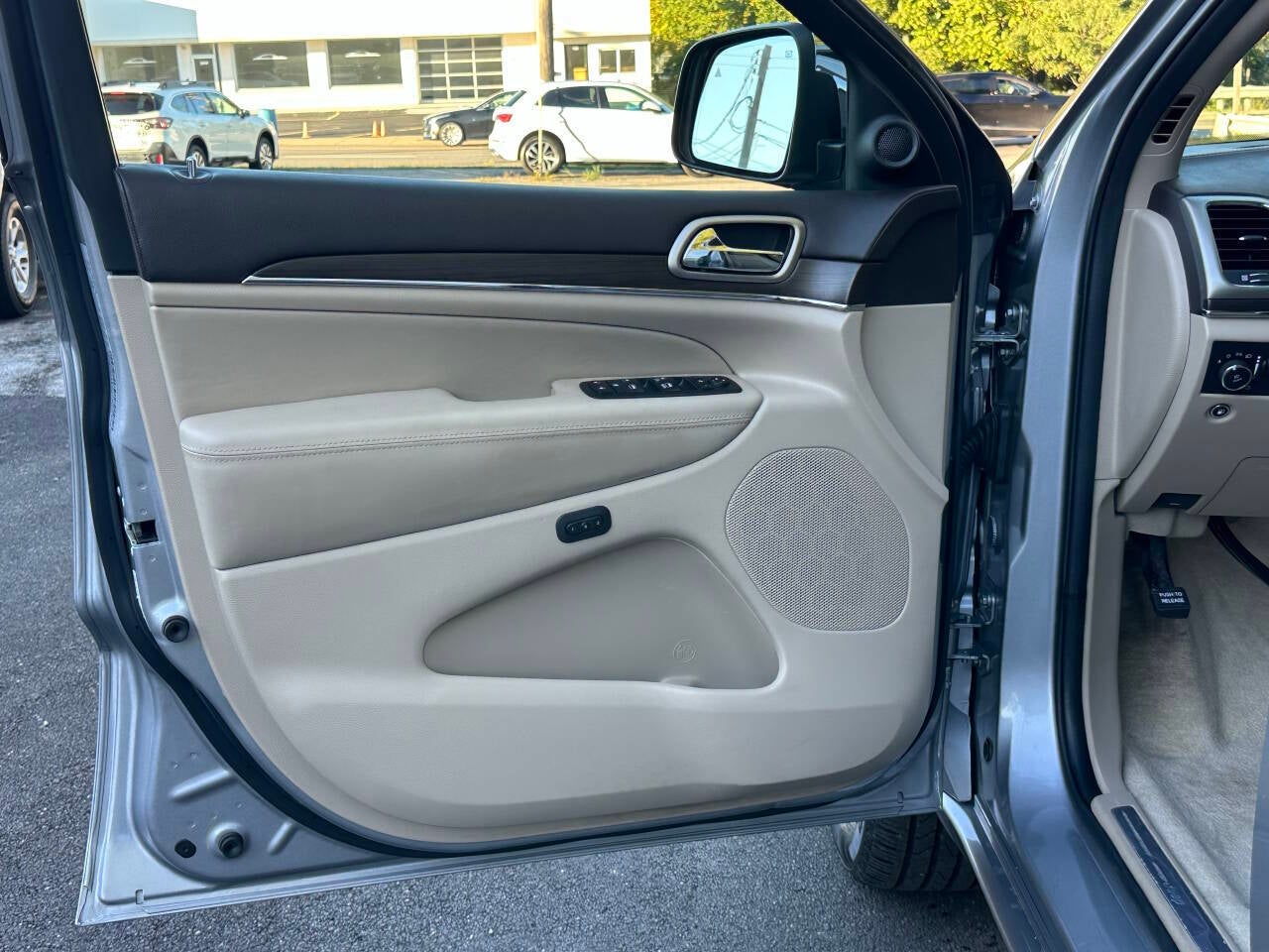 2017 Jeep Grand Cherokee Overland 4x4 4dr SUV