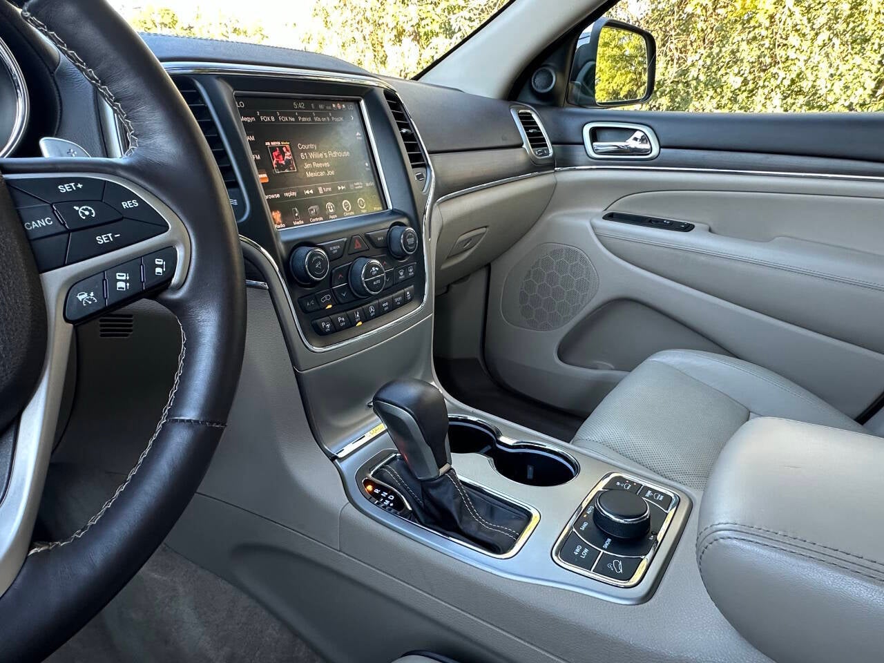2017 Jeep Grand Cherokee Overland 4x4 4dr SUV