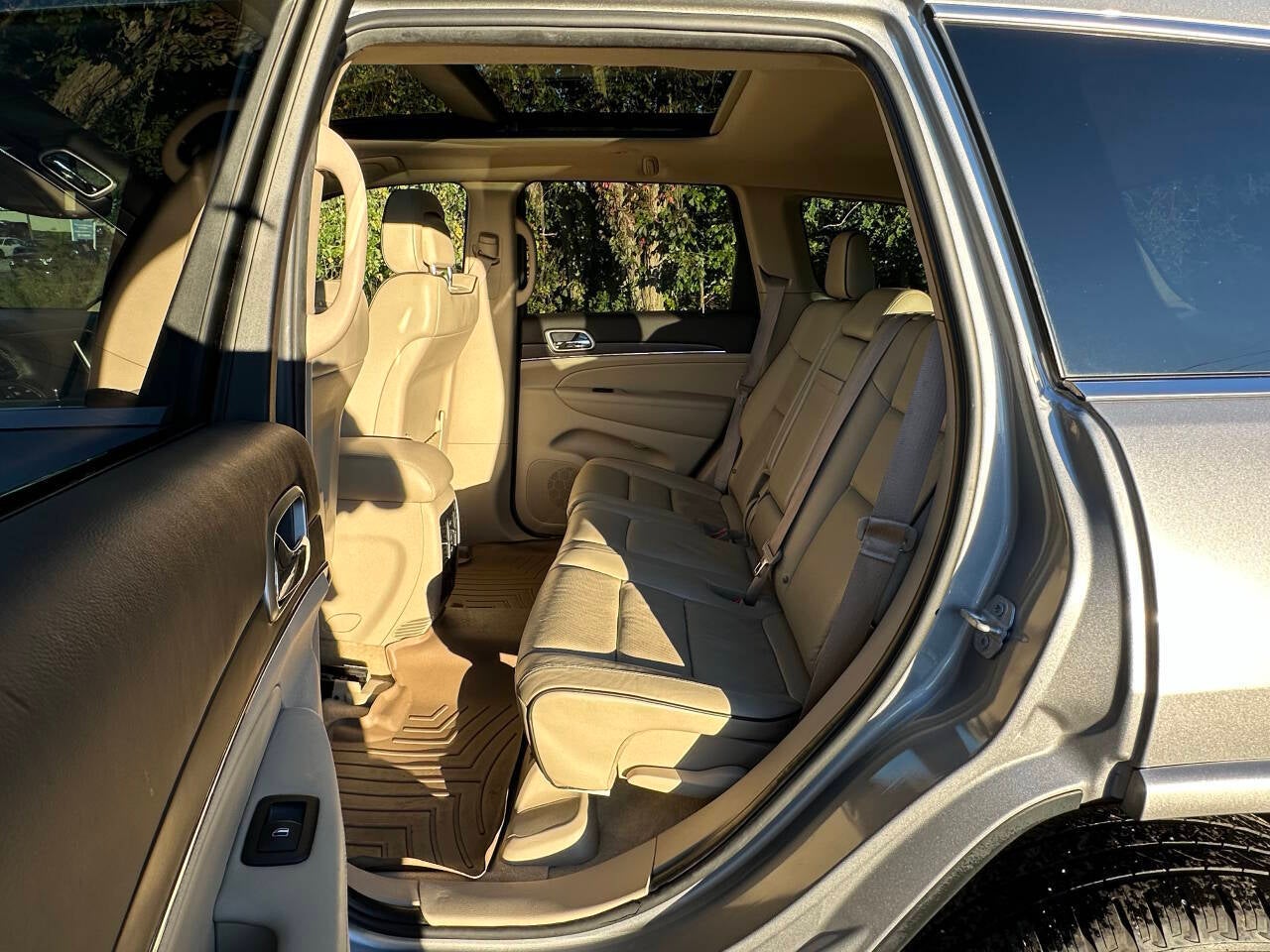 2017 Jeep Grand Cherokee Overland 4x4 4dr SUV
