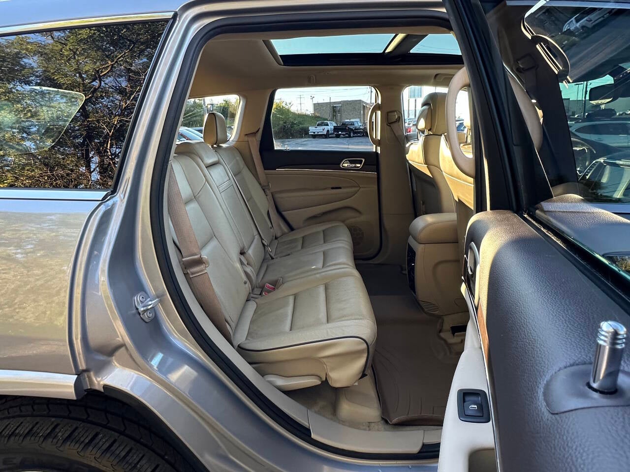 2017 Jeep Grand Cherokee Overland 4x4 4dr SUV