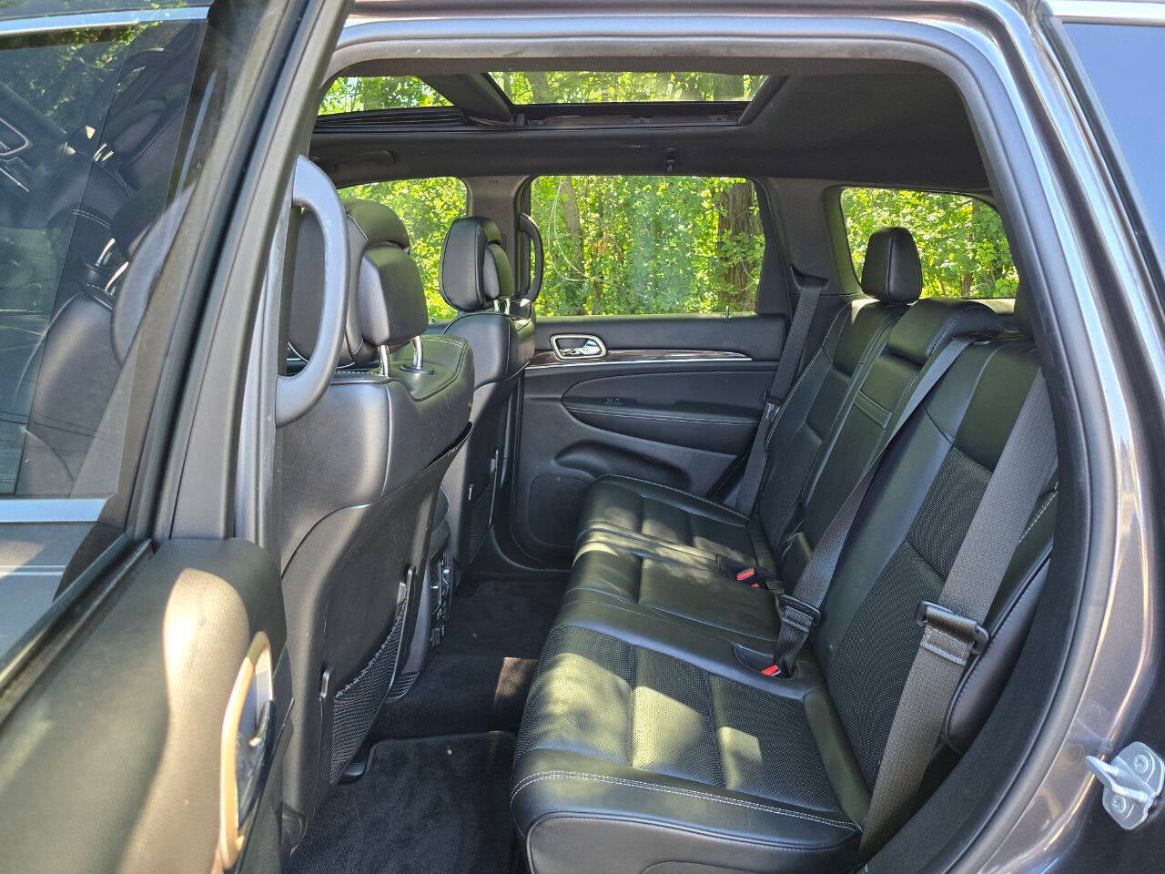 2017 Jeep Grand Cherokee Overland 4x4 4dr SUV