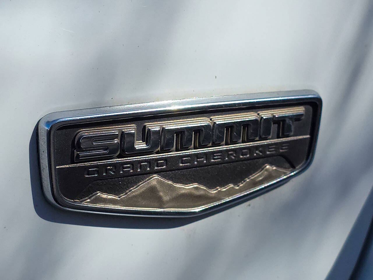 2018 Jeep Grand Cherokee Summit 4x4 4dr SUV