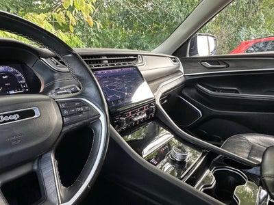 2022 Jeep Grand Cherokee Limited 4x4 4dr SUV (midyear release)