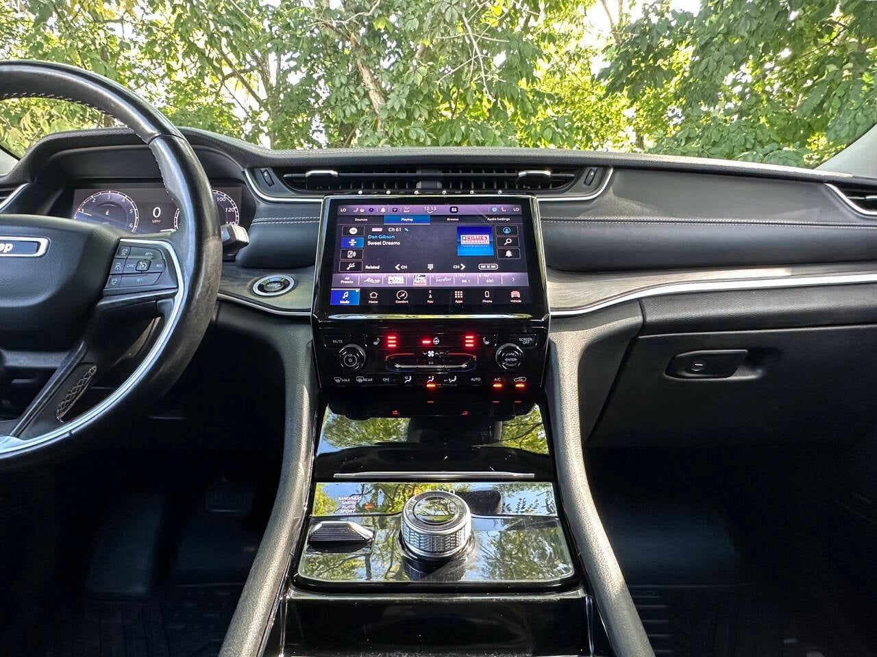 2022 Jeep Grand Cherokee Limited 4x4 4dr SUV (midyear release)