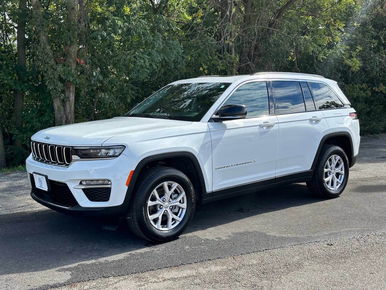2022 Jeep Grand Cherokee Limited 4x4 4dr SUV (midyear release)