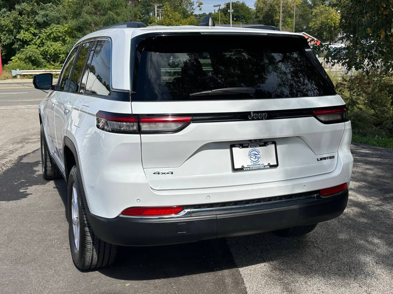 2022 Jeep Grand Cherokee Limited 4x4 4dr SUV (midyear release)