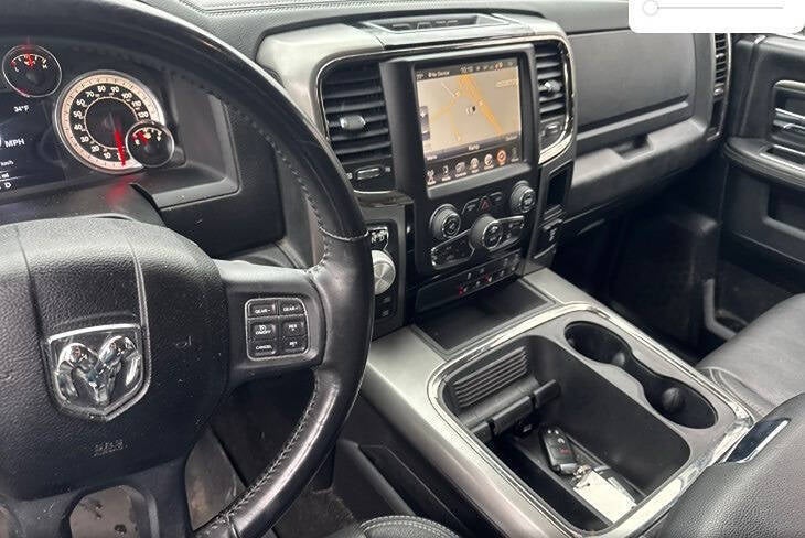 2017 RAM 1500 Night 4x4 4dr Crew Cab 5.5 ft. SB Pickup