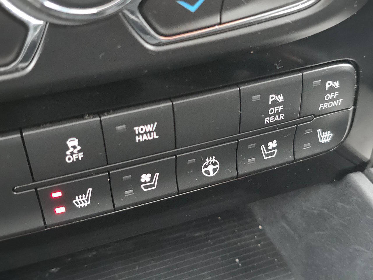 2017 RAM 1500 Night 4x4 4dr Crew Cab 5.5 ft. SB Pickup