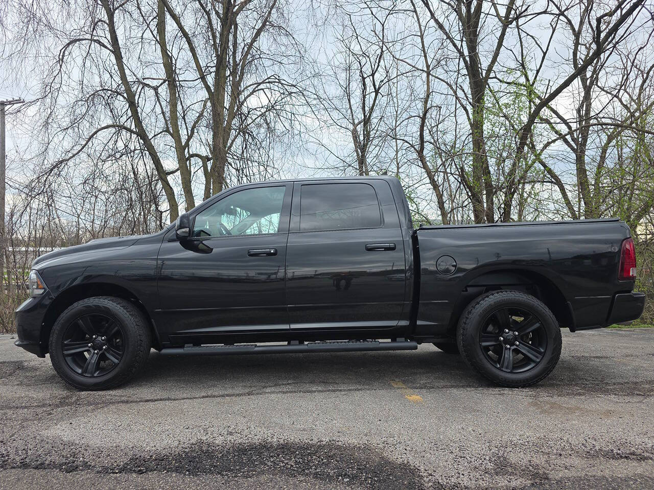 2017 RAM 1500 Night 4x4 4dr Crew Cab 5.5 ft. SB Pickup