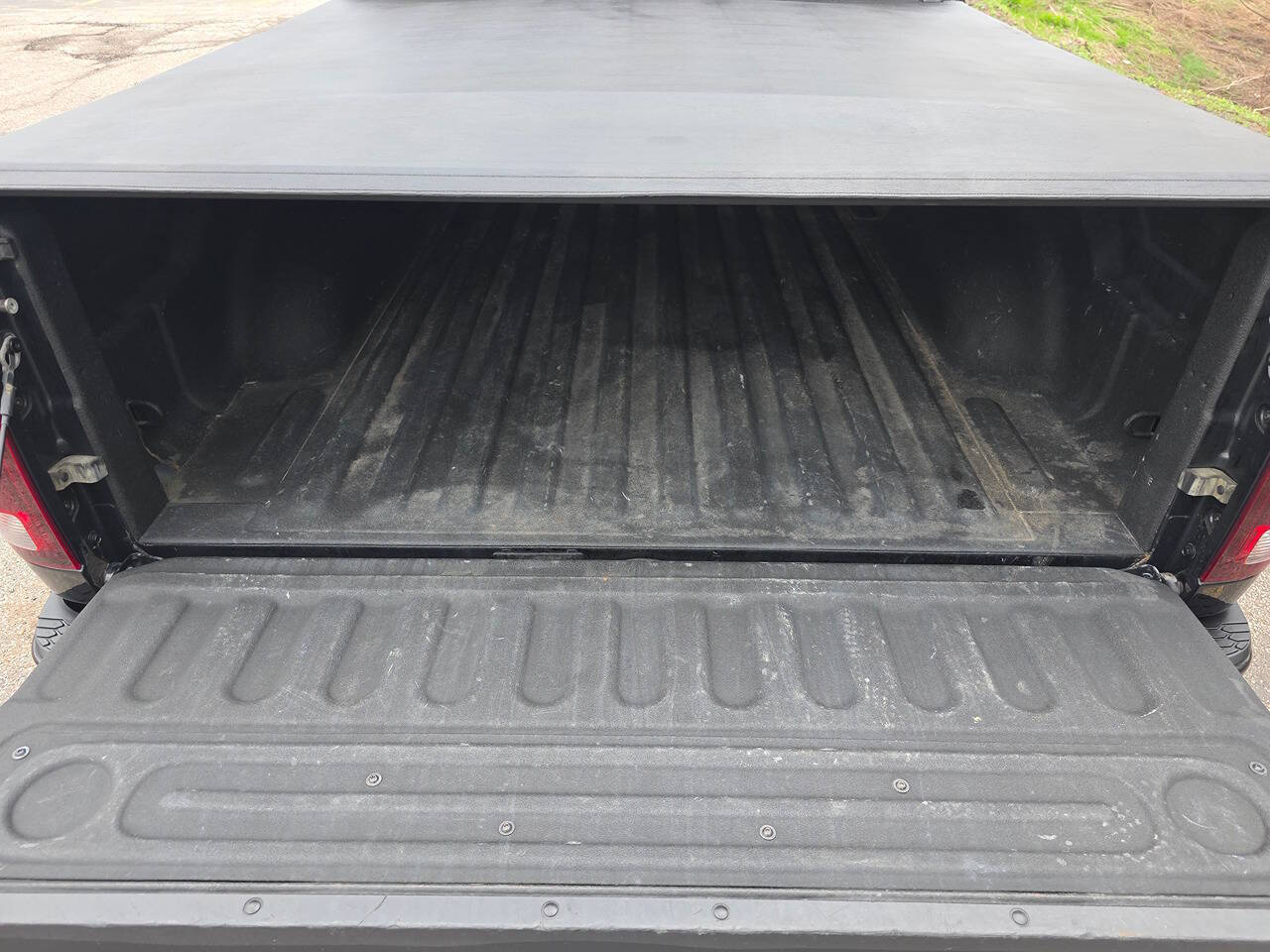 2017 RAM 1500 Night 4x4 4dr Crew Cab 5.5 ft. SB Pickup