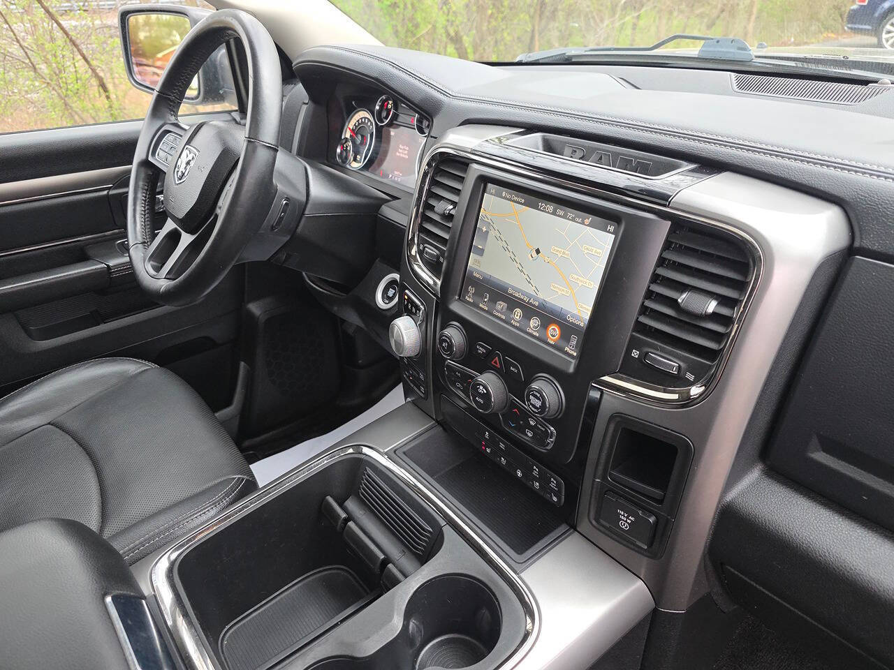 2017 RAM 1500 Night 4x4 4dr Crew Cab 5.5 ft. SB Pickup