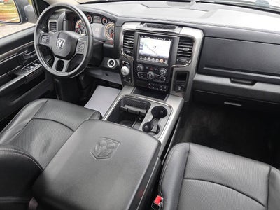 2017 RAM 1500 Night 4x4 4dr Crew Cab 5.5 ft. SB Pickup