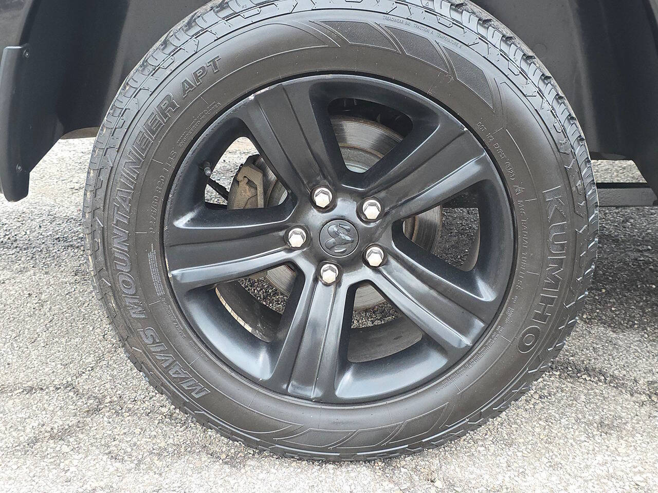 2017 RAM 1500 Night 4x4 4dr Crew Cab 5.5 ft. SB Pickup