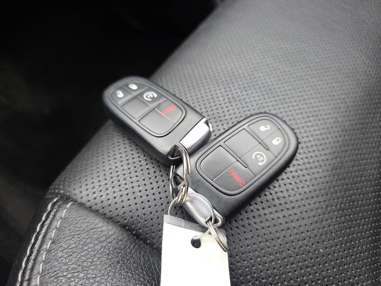 2017 RAM 1500 Night 4x4 4dr Crew Cab 5.5 ft. SB Pickup