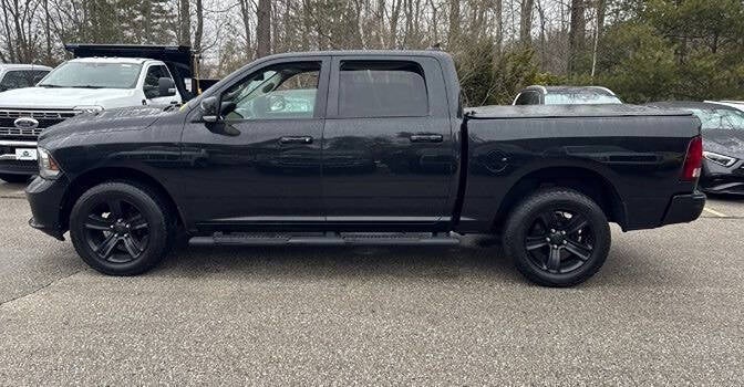 2017 RAM 1500 Night 4x4 4dr Crew Cab 5.5 ft. SB Pickup
