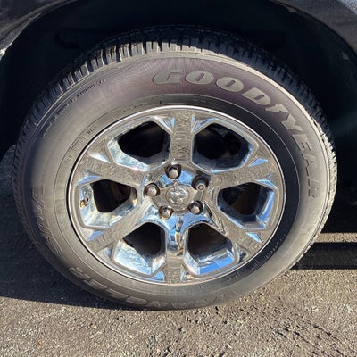 2016 RAM 1500 Laramie 4x4 4dr Crew Cab 5.5 ft. SB Pickup