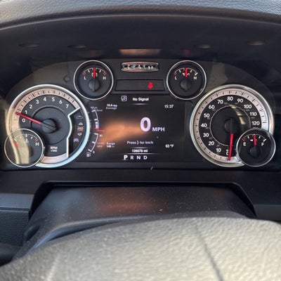 2016 RAM 1500 Laramie 4x4 4dr Crew Cab 5.5 ft. SB Pickup